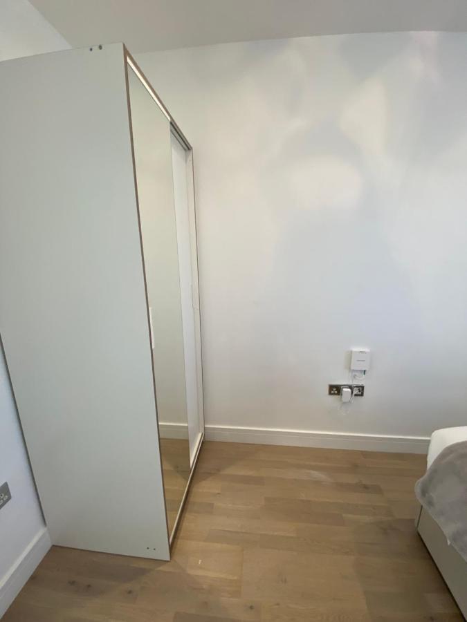 Apartment No 8 - Stay In Style In The Heart Of The Cathedral City. Truro Exterior foto
