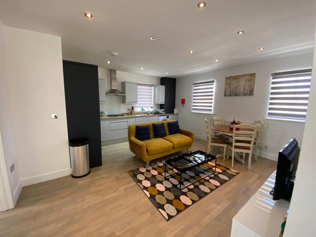Apartment No 8 - Stay In Style In The Heart Of The Cathedral City. Truro Exterior foto